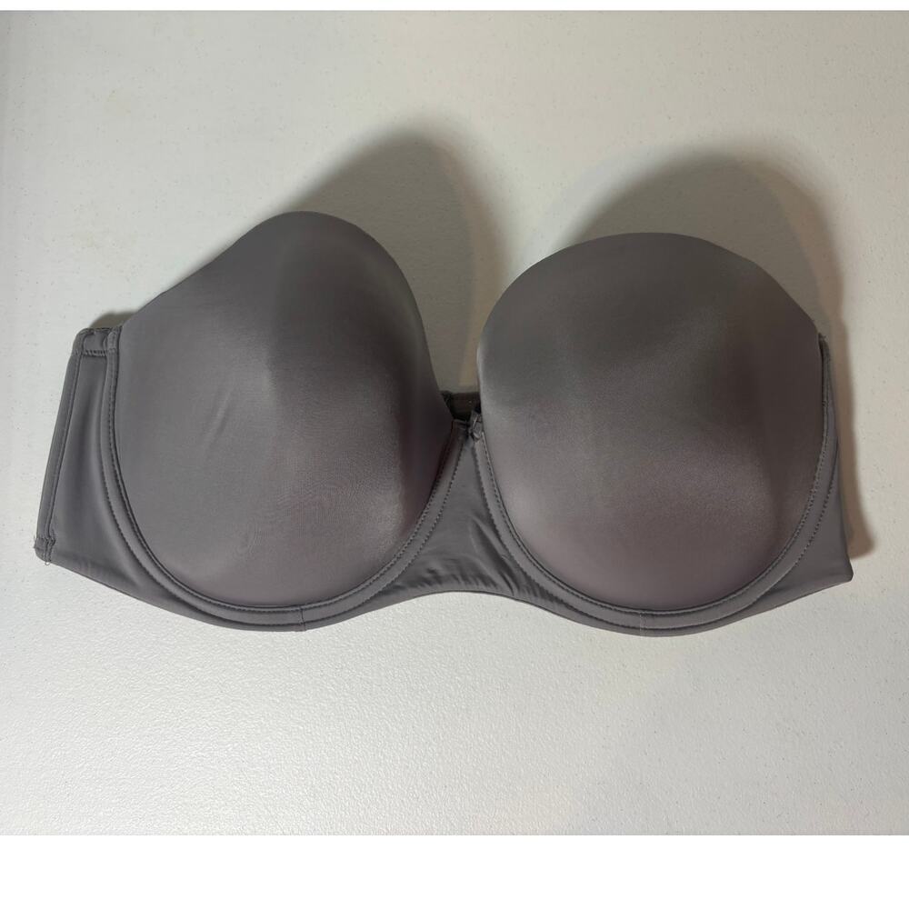 Torrid Women's Size 40DDD Strapless Push-Up Lined Underwire Bra Gray *Stain*